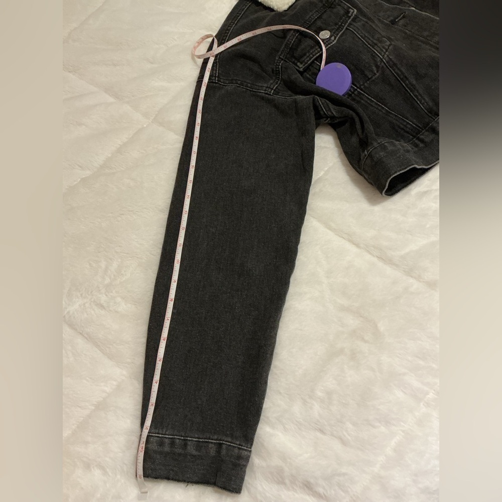 PacSun Women's grey Denim Jacket with White Sherpa Collar - Picture 6 of 9